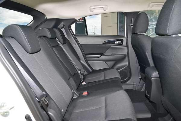 2024 Mitsubishi Eclipse Cross PHEV ES YB