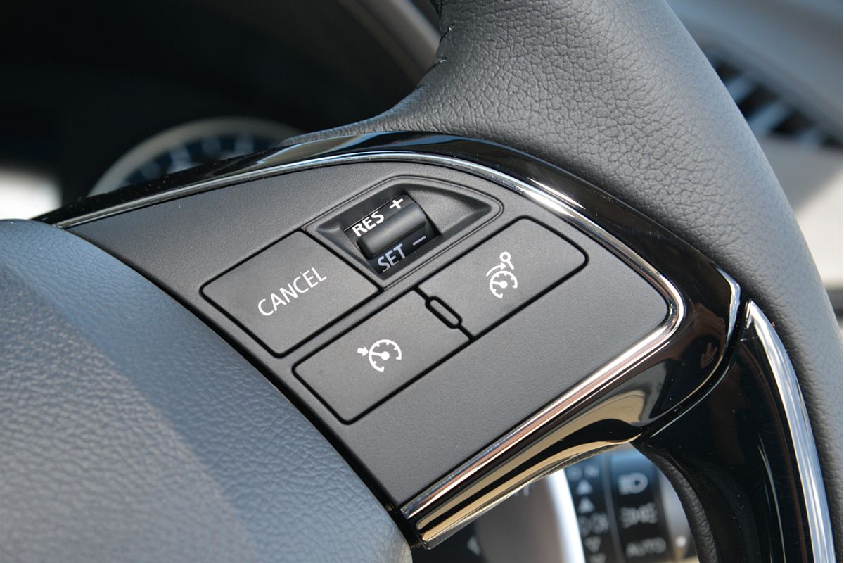 2024 Mitsubishi Eclipse Cross PHEV ES YB