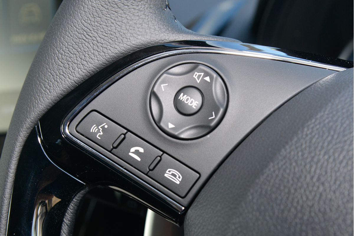 2024 Mitsubishi Eclipse Cross PHEV ES YB