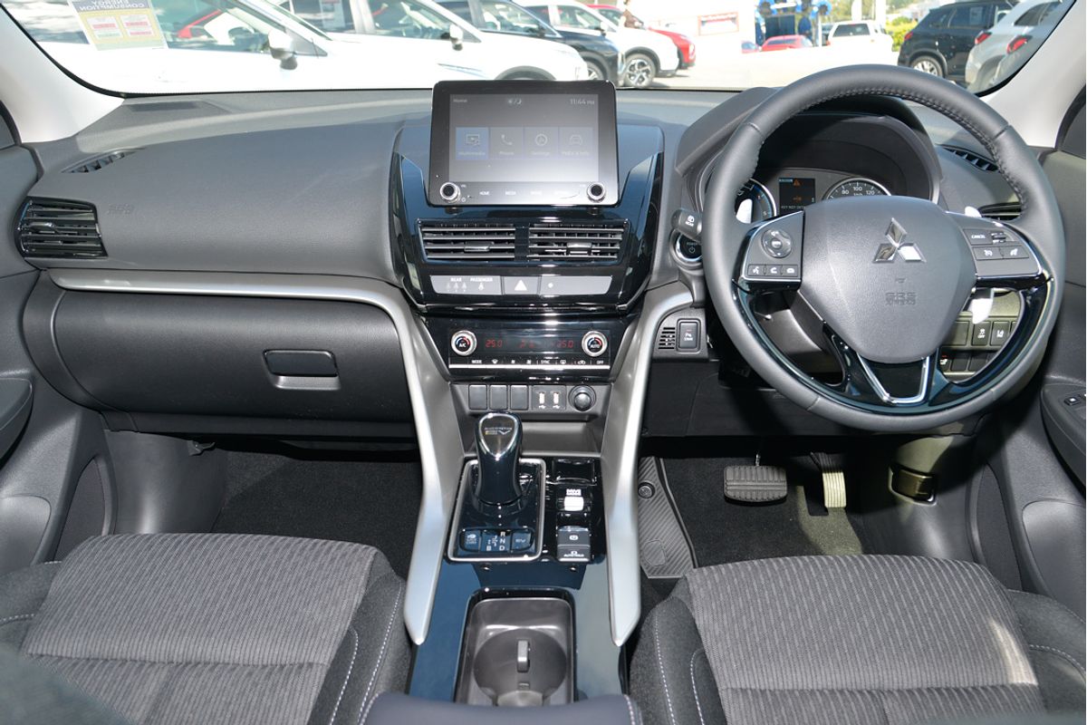 2024 Mitsubishi Eclipse Cross PHEV ES YB