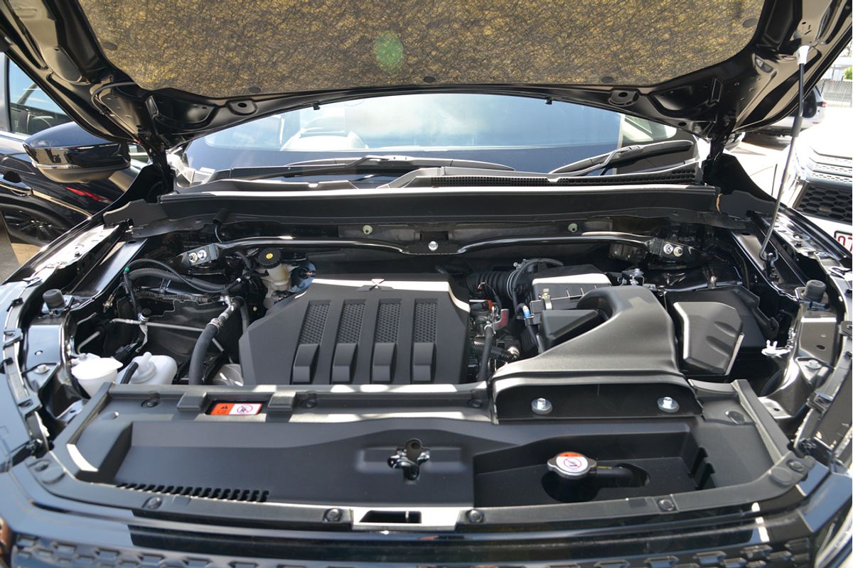 2024 Mitsubishi Eclipse Cross Exceed YB