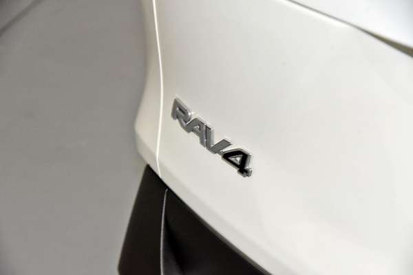 2022 Toyota RAV4 Cruiser AXAH52R
