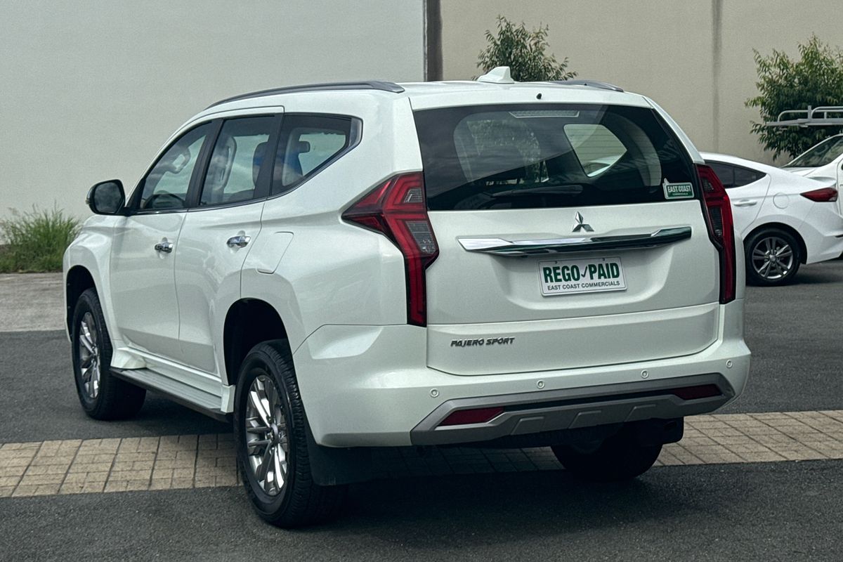2020 Mitsubishi Pajero Sport GLX QF