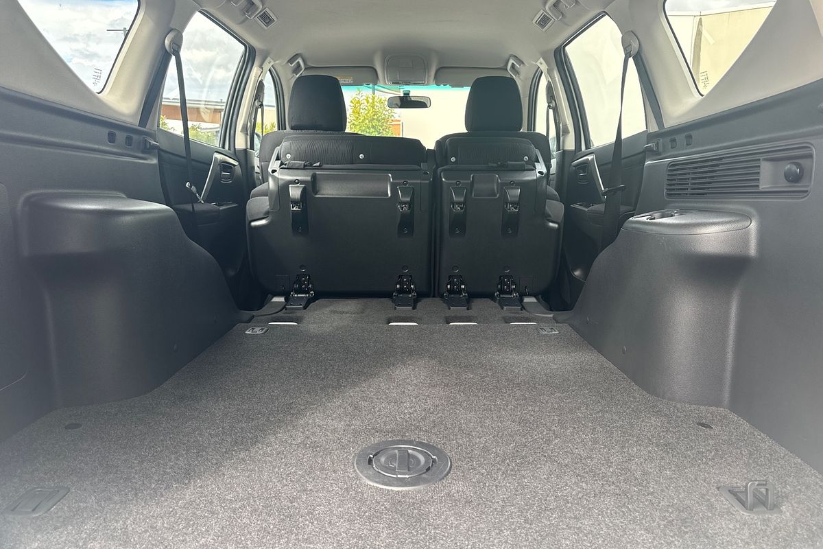 2020 Mitsubishi Pajero Sport GLX QF