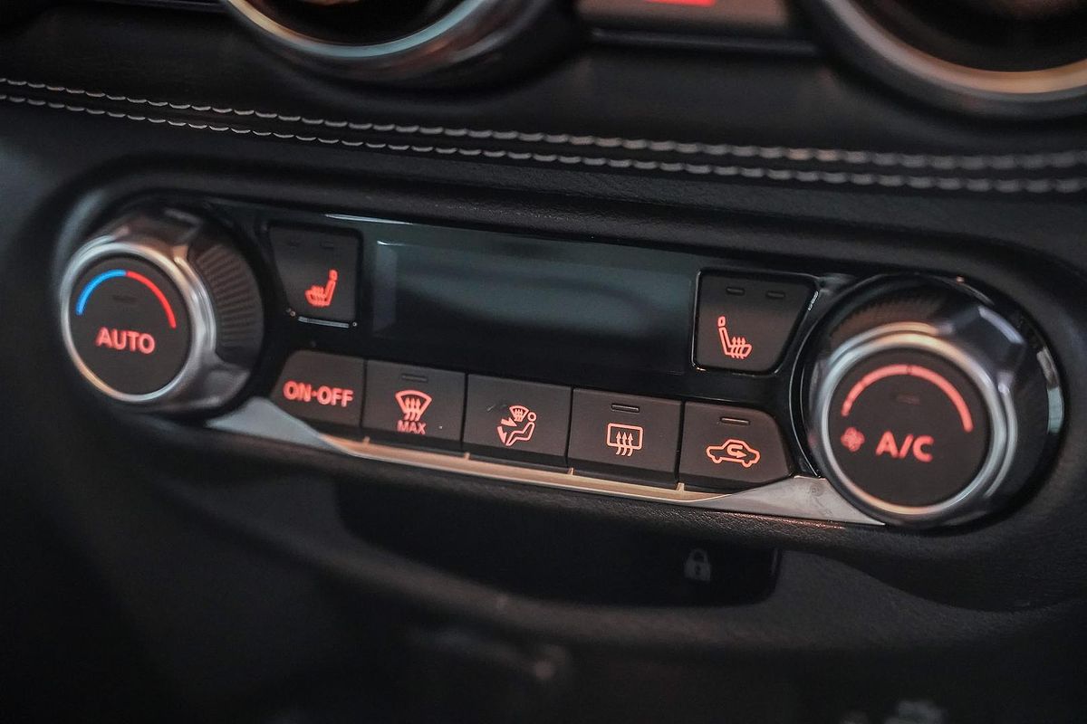 2023 Nissan JUKE ST-L F16
