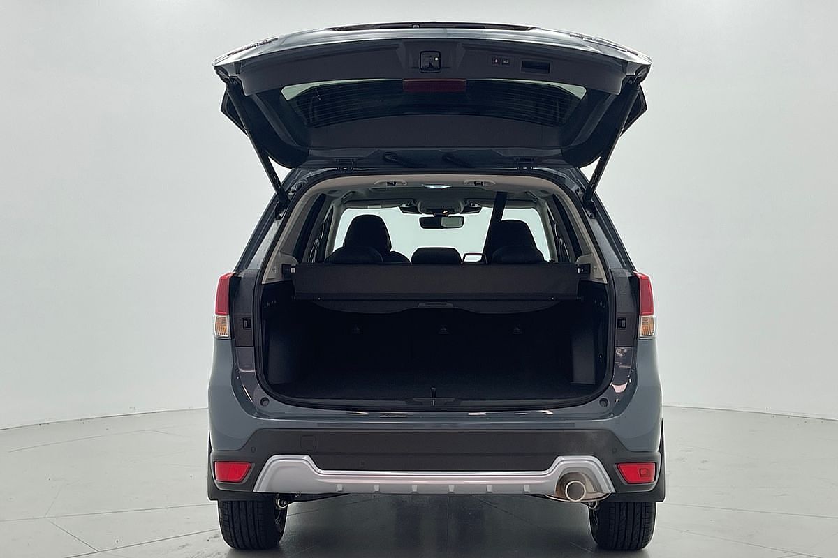 2024 Subaru Forester Hybrid S S5