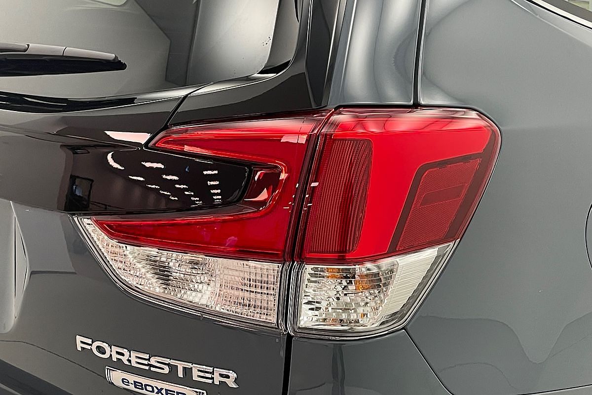 2024 Subaru Forester Hybrid S S5