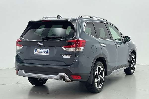 2024 Subaru Forester Hybrid S S5