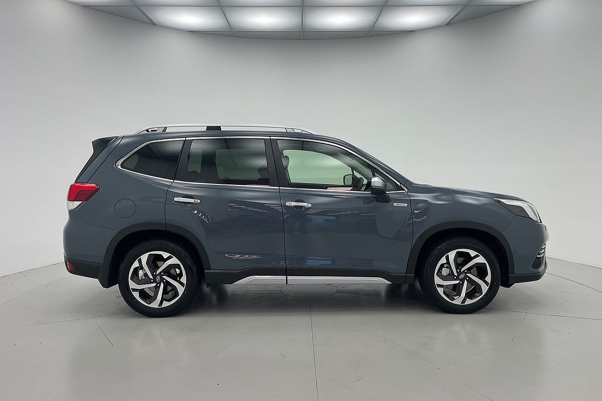 2024 Subaru Forester Hybrid S S5