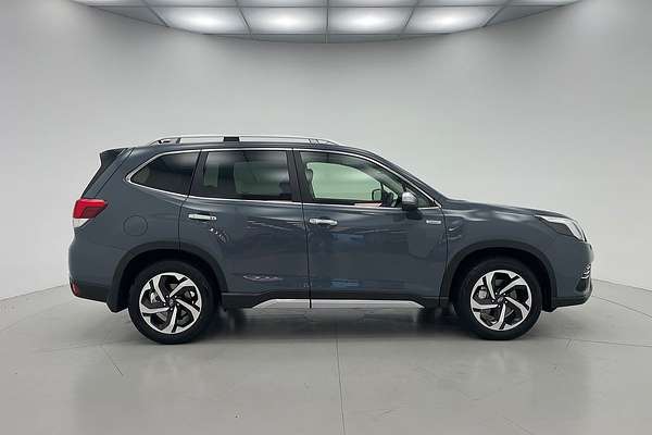 2024 Subaru Forester Hybrid S S5