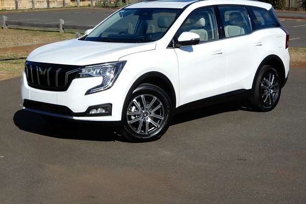 2025 Mahindra XUV700 AX7L MY25