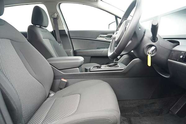 2024 Kia Sportage S NQ5
