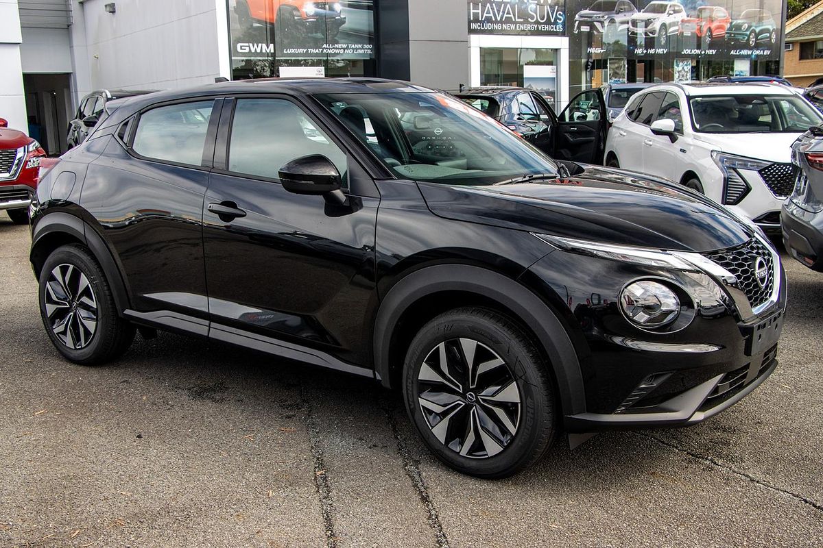 2024 Nissan JUKE ST F16