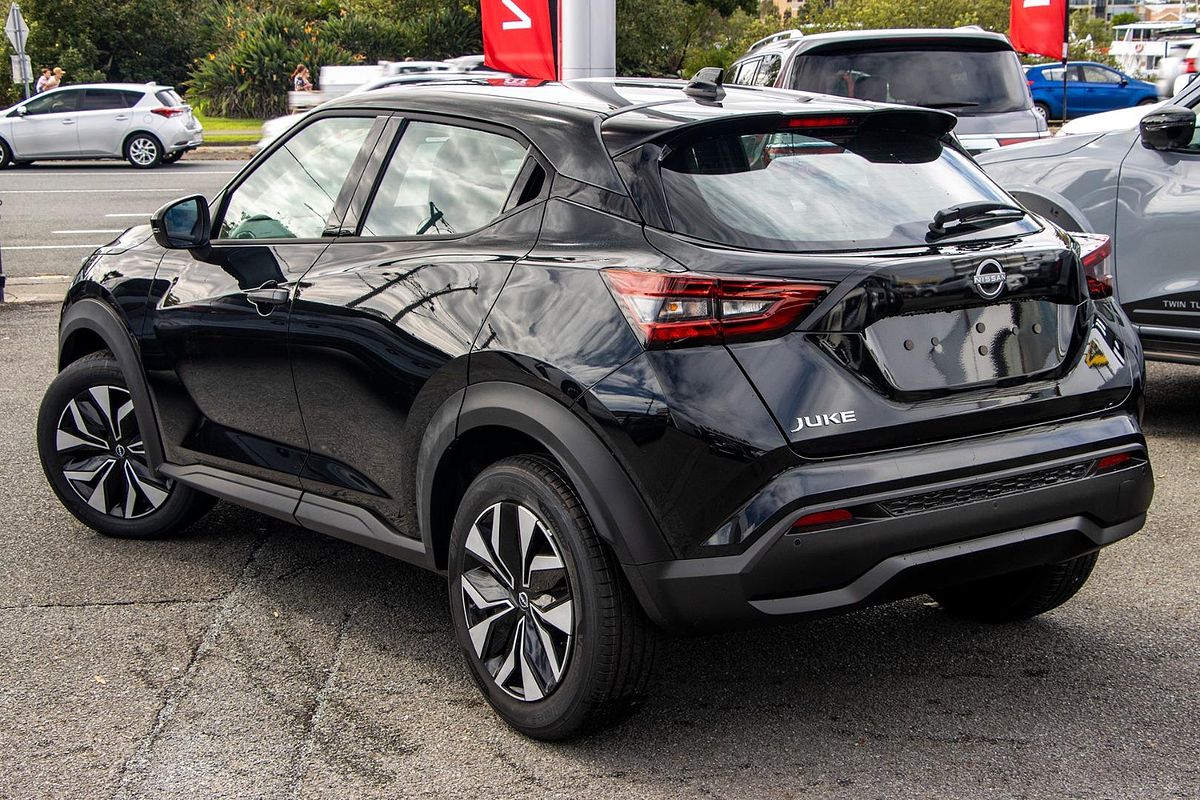 2024 Nissan JUKE ST F16