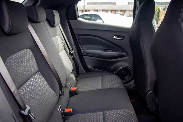 2024 Nissan JUKE ST F16