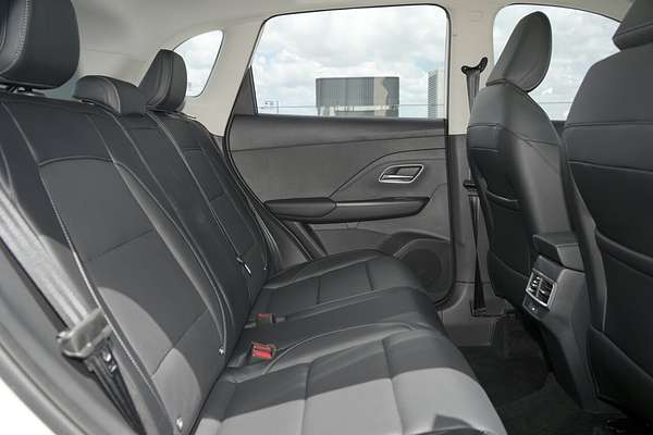 2025 MG ZS Essence Hybrid+ ZS32