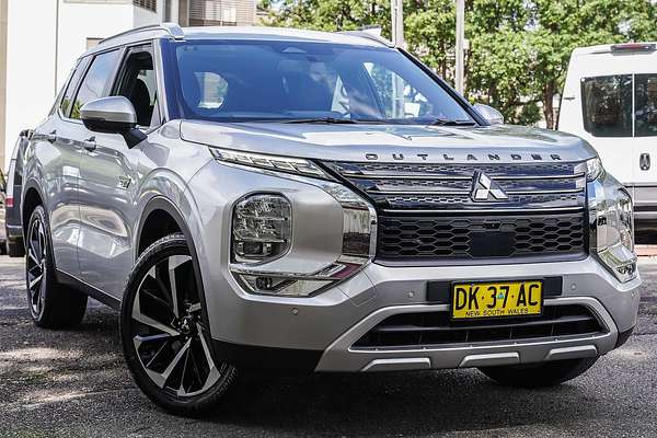 2024 Mitsubishi Outlander PHEV Aspire ZM