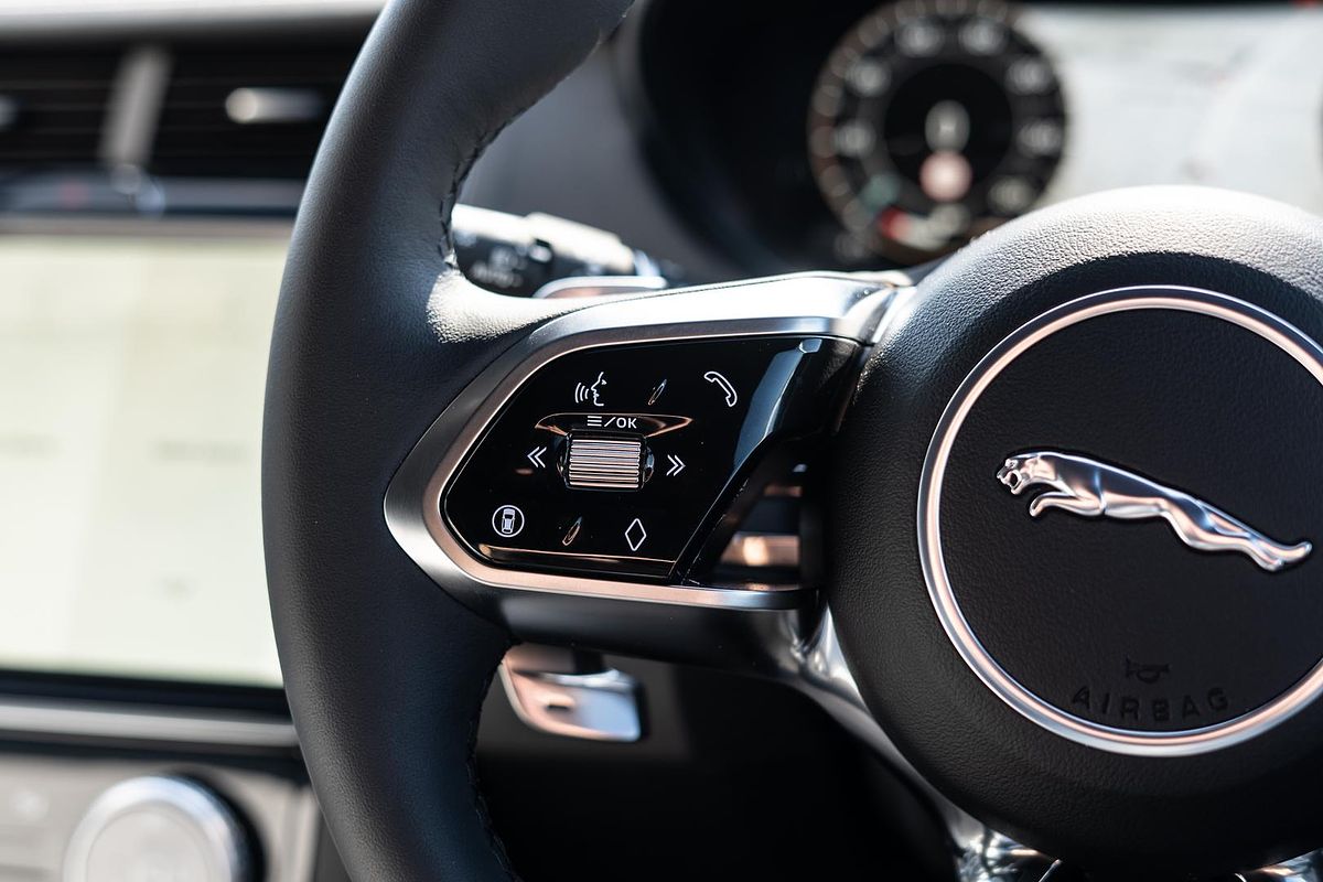 2024 Jaguar E-PACE P250 R-Dynamic SE X540