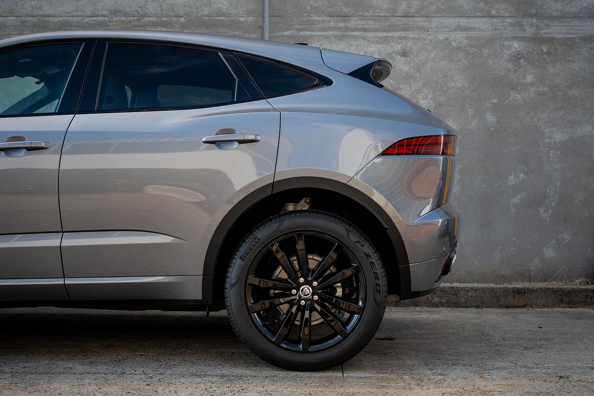 2024 Jaguar E-PACE P250 R-Dynamic SE X540