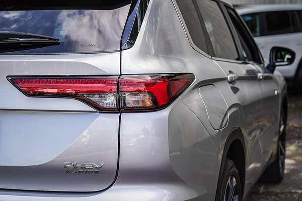 2024 Mitsubishi Outlander PHEV Aspire ZM