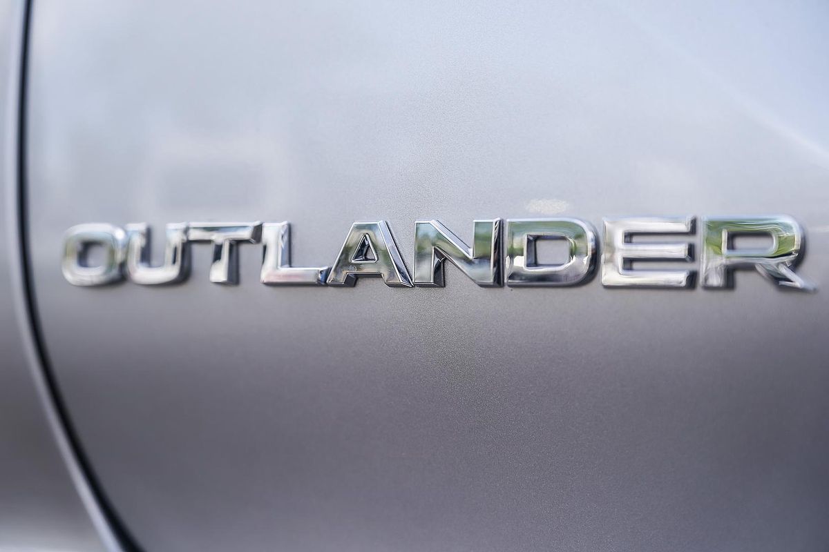 2024 Mitsubishi Outlander PHEV Aspire ZM
