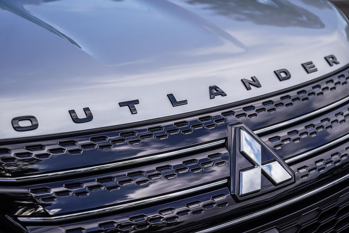 2024 Mitsubishi Outlander PHEV Aspire ZM
