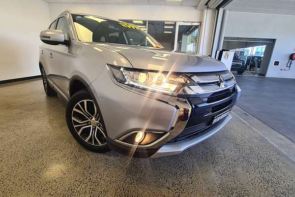 2016 Mitsubishi Outlander XLS ZK