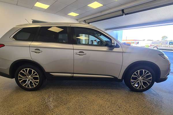 2016 Mitsubishi Outlander XLS ZK