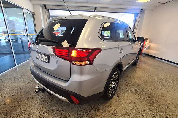2016 Mitsubishi Outlander XLS ZK