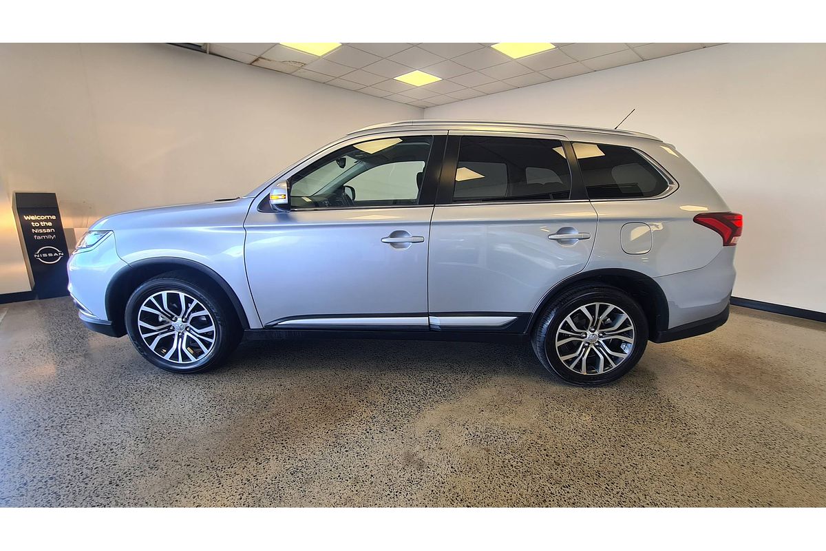 2016 Mitsubishi Outlander XLS ZK