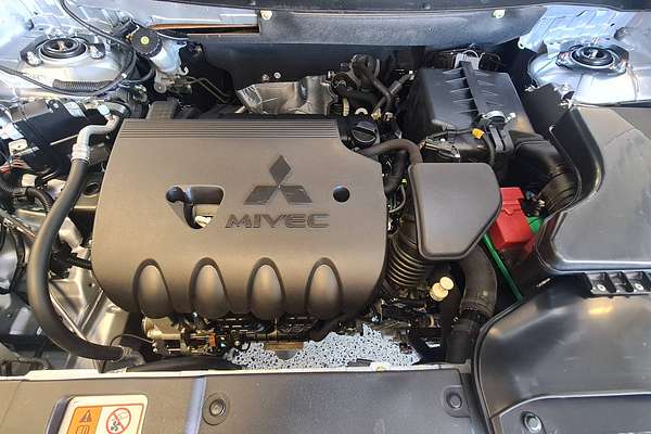 2016 Mitsubishi Outlander XLS ZK