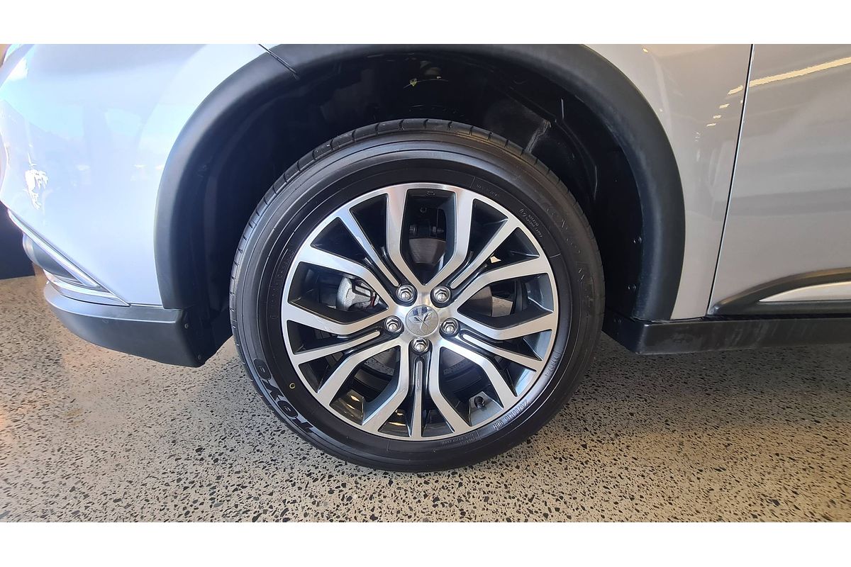 2016 Mitsubishi Outlander XLS ZK