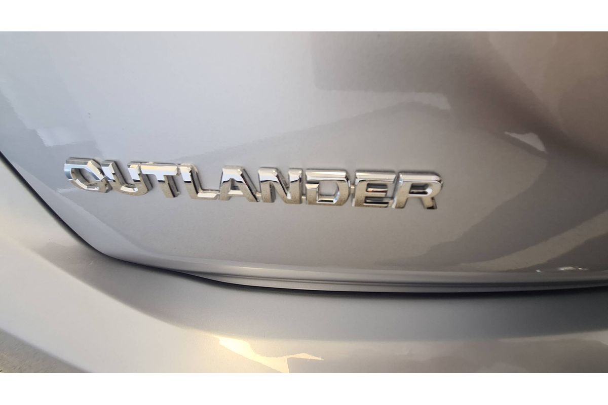 2016 Mitsubishi Outlander XLS ZK