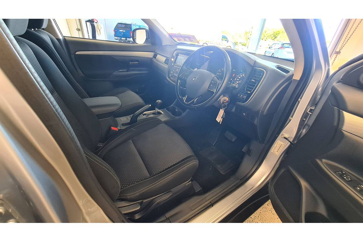 2016 Mitsubishi Outlander XLS ZK