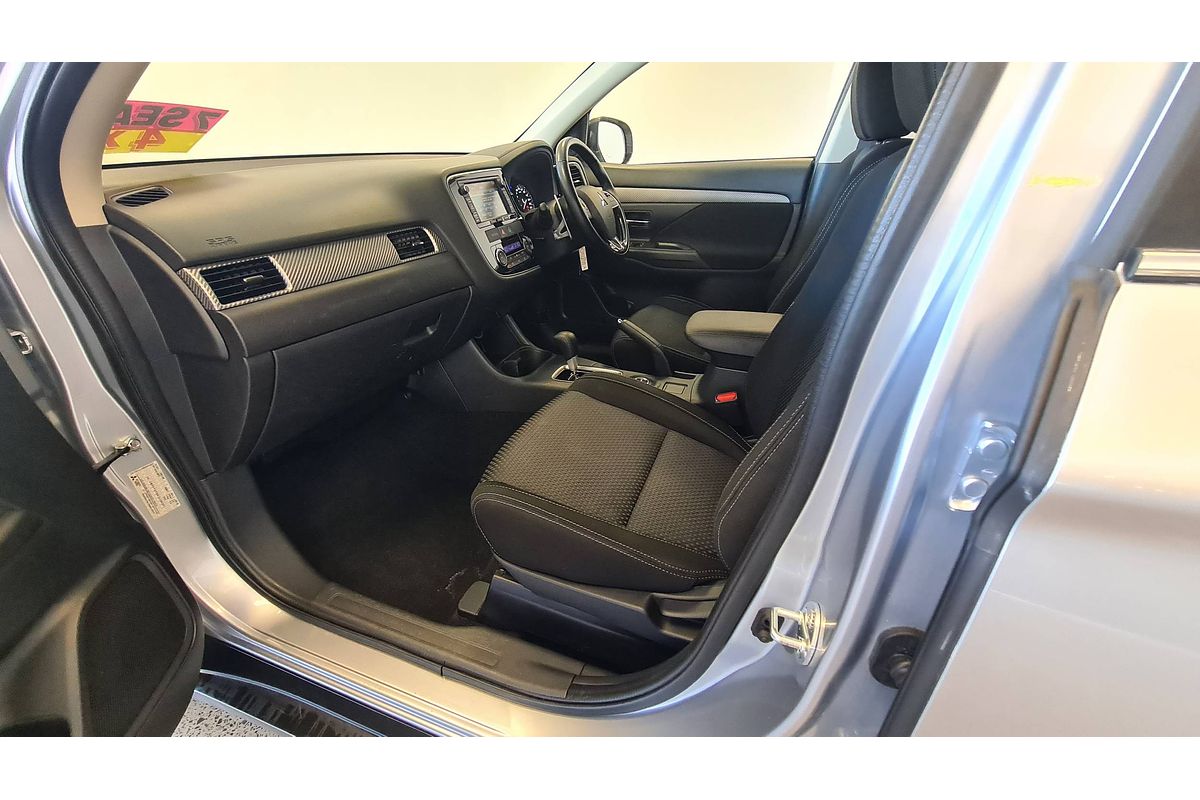 2016 Mitsubishi Outlander XLS ZK
