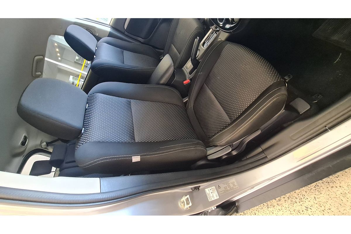 2016 Mitsubishi Outlander XLS ZK