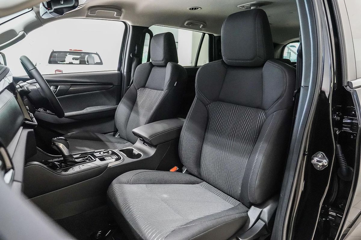 2025 Isuzu MU-X LS-U