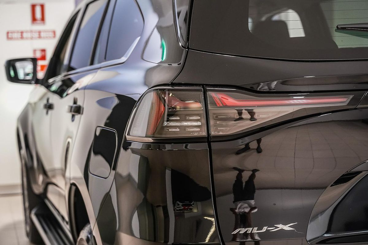 2025 Isuzu MU-X LS-U