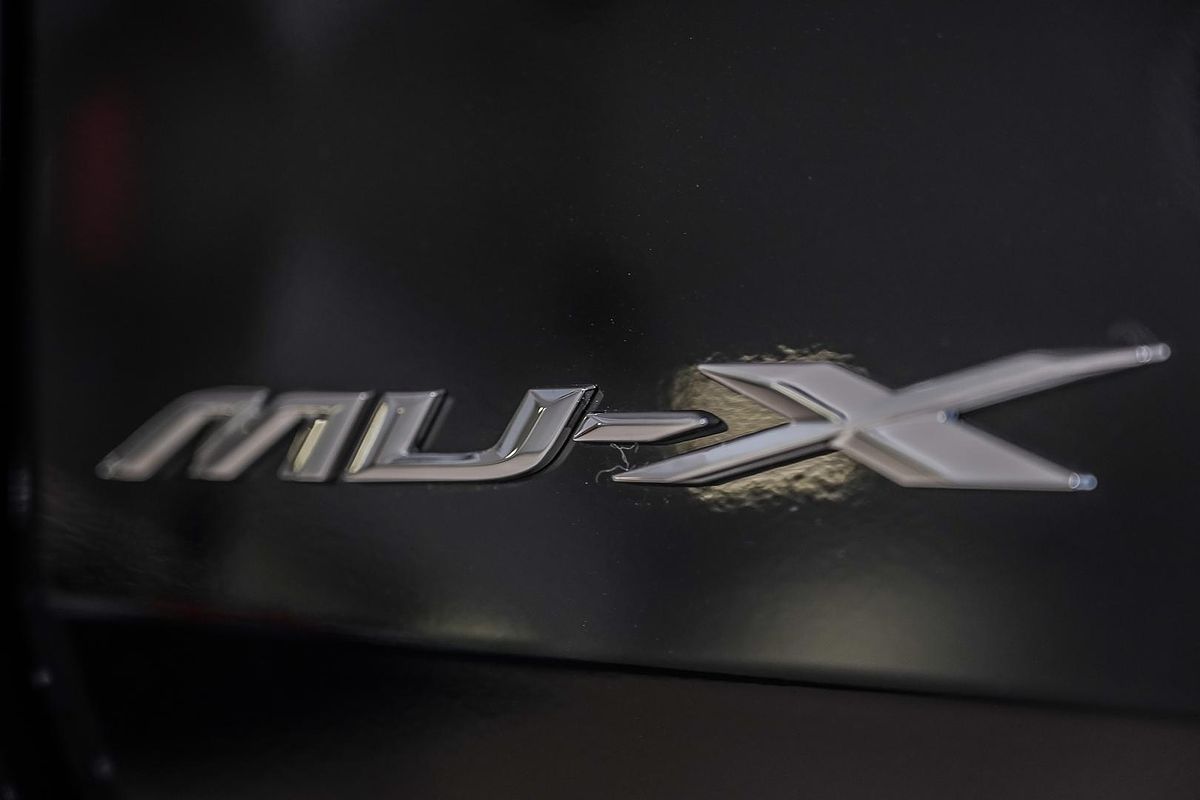 2025 Isuzu MU-X LS-U