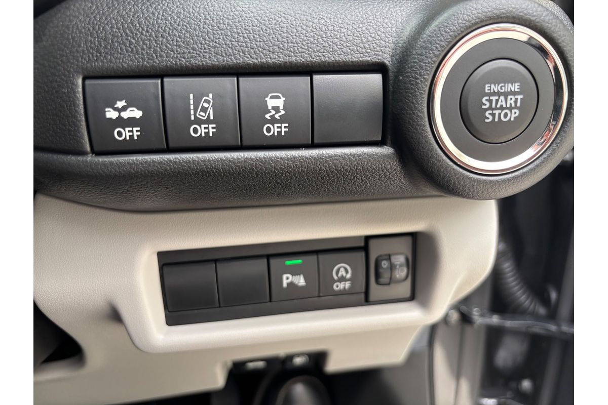 2024 Suzuki Swift Hybrid UZ