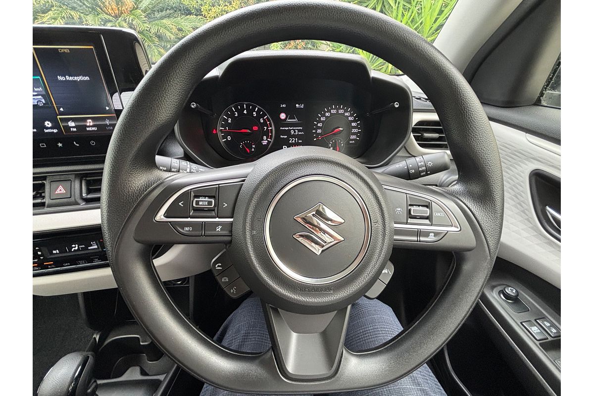 2024 Suzuki Swift Hybrid UZ