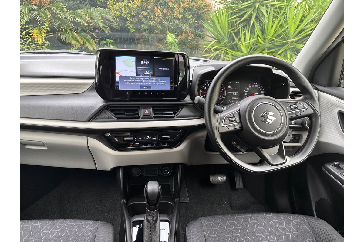 2024 Suzuki Swift Hybrid UZ