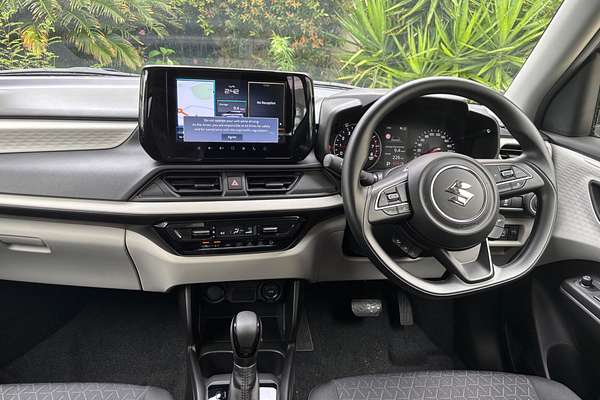 2024 Suzuki Swift Hybrid UZ