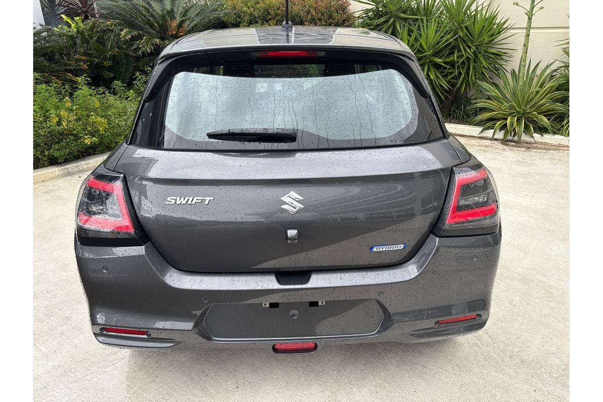 2024 Suzuki Swift Hybrid UZ