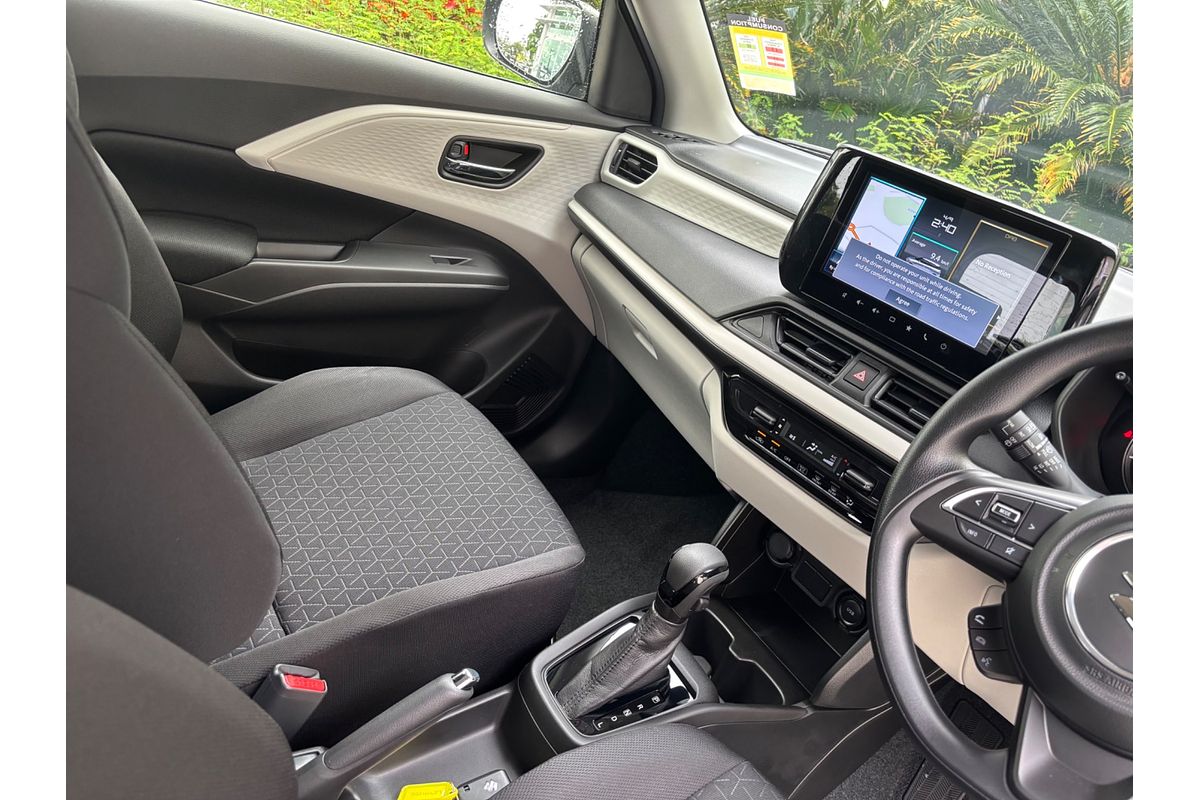 2024 Suzuki Swift Hybrid UZ