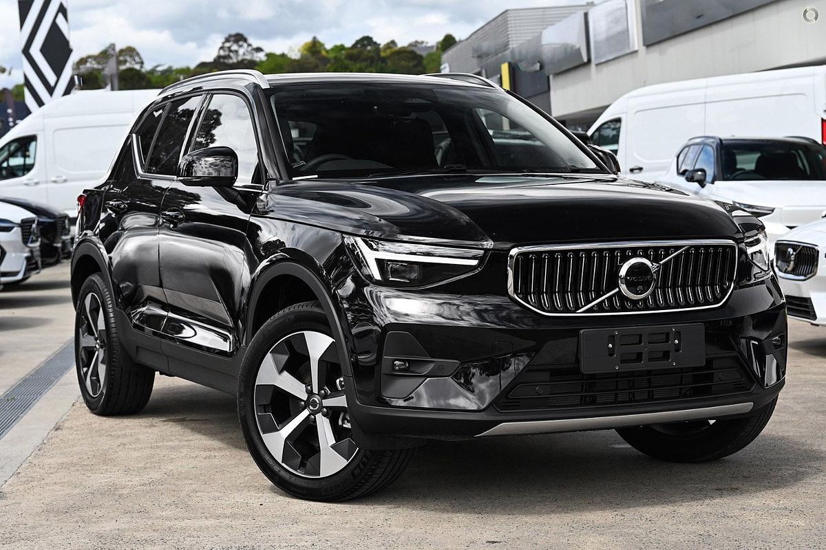 2024 Volvo XC40 Ultra B4 Bright