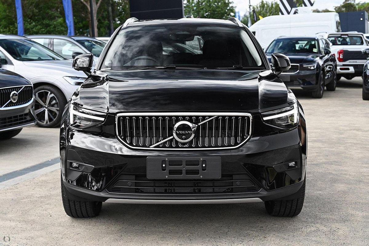 2024 Volvo XC40 Ultra B4 Bright