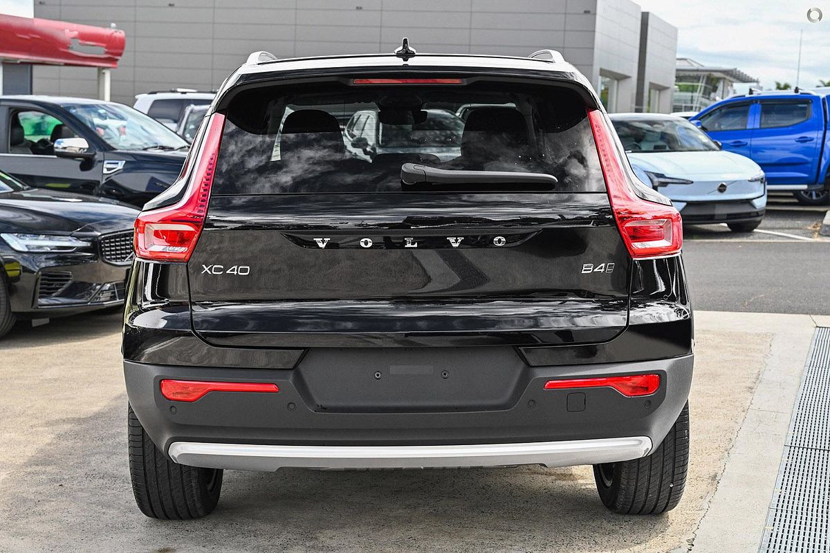 2024 Volvo XC40 Ultra B4 Bright