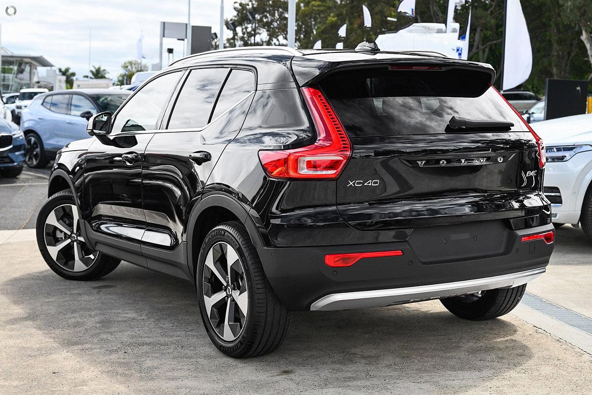 2024 Volvo XC40 Ultra B4 Bright