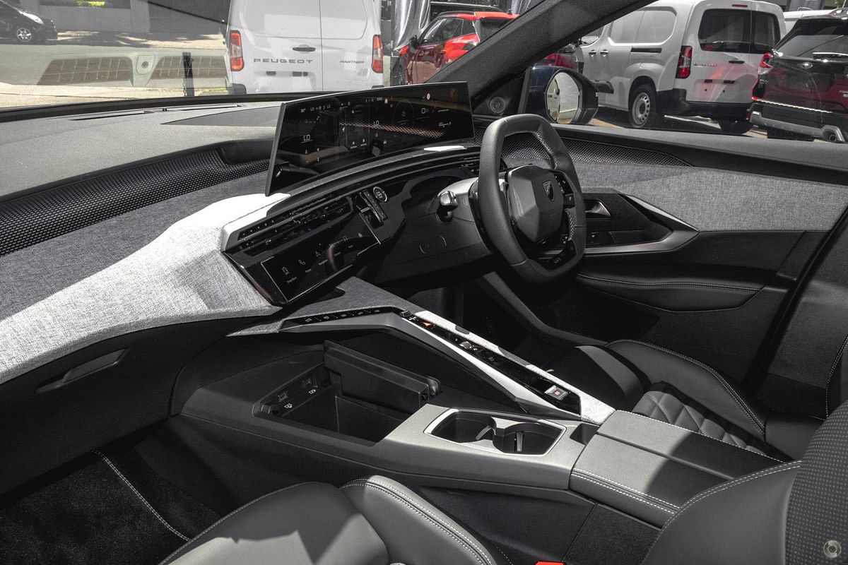 2024 Peugeot 3008 GT Premium Hybrid P64